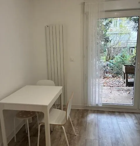 Charming With Mini Garden * שטרסבורג