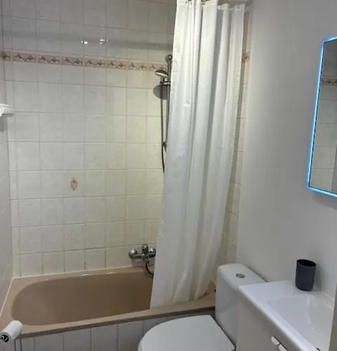 Charming With Mini Garden Apartamento